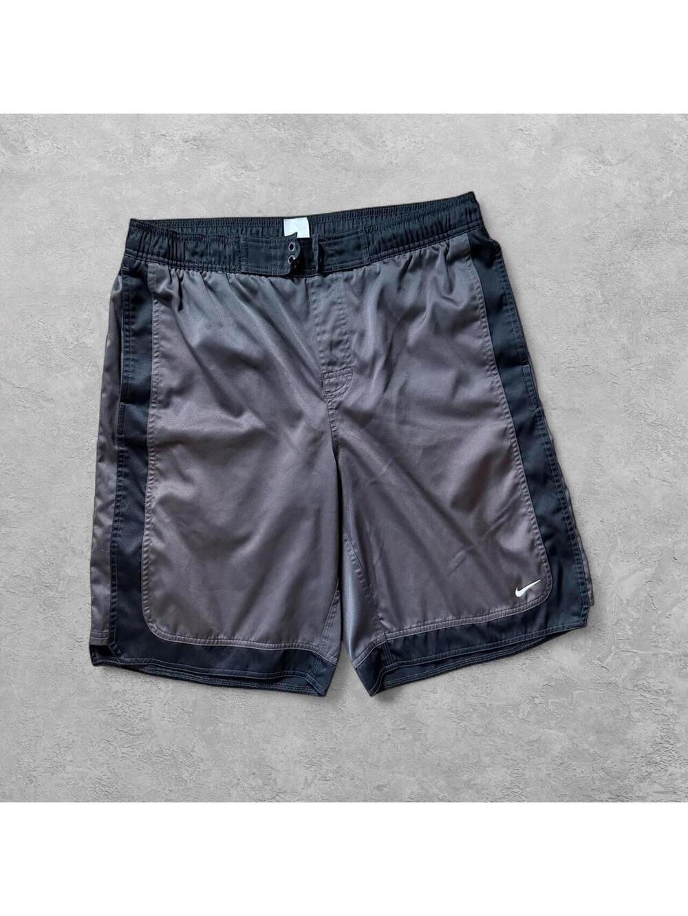 Vintage Nike Grey & Black Colorblock Athletic Gym Shorts - Fits M